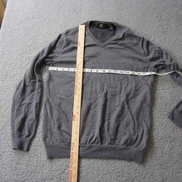 Calvin Klein Sweater Men's M‎ 100% Merino Wool V-Neck Ultra Soft,with **FLAW** - Picture 9 of 15